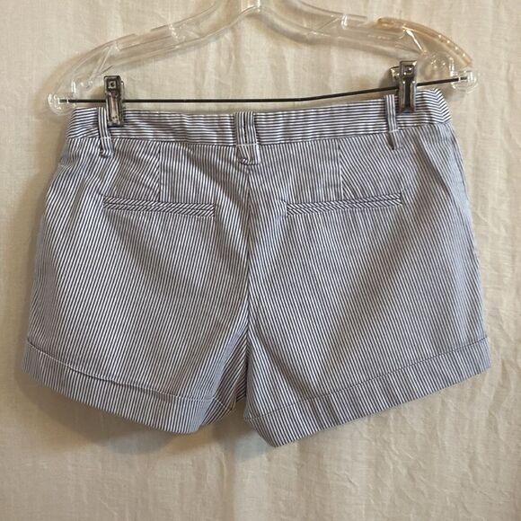 Shorts Blue and White Stripe with Cuffs Size Medium - Picture 3 of 4